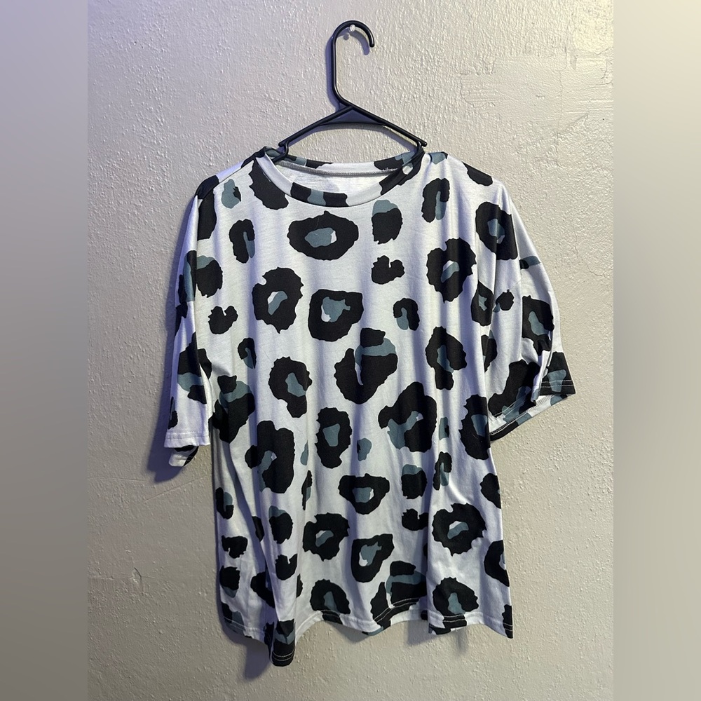 Oversized Cheetah Tee